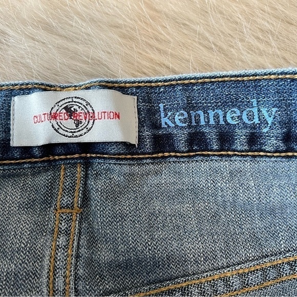 CULTURED REVOLUTION Kennedy Destroyed Jeans 36 Studded American Flag Blue Ripped - Picture 12 of 17